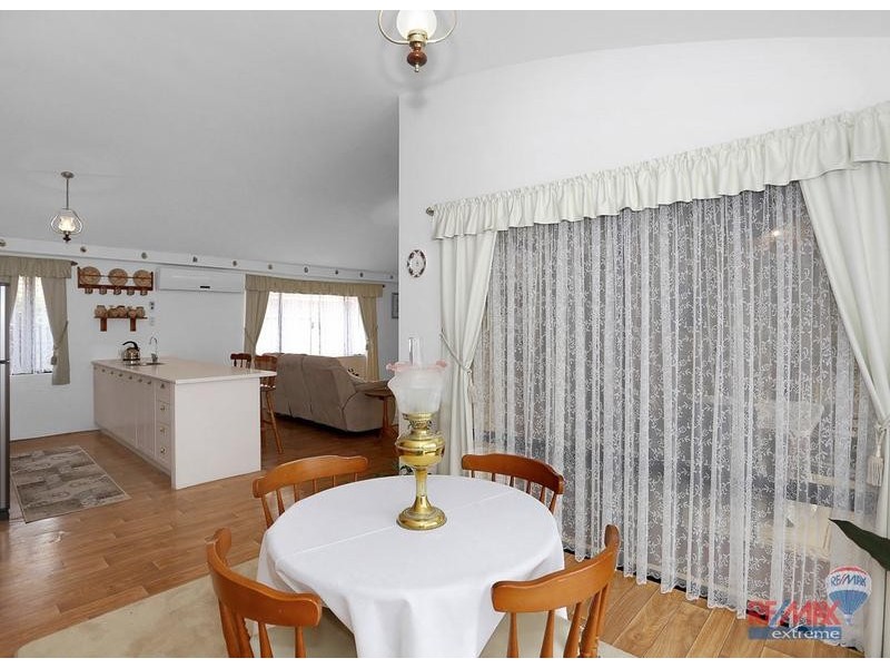 8 Moorlinch Street, Butler WA 6036