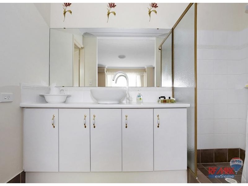 8 Moorlinch Street, Butler WA 6036