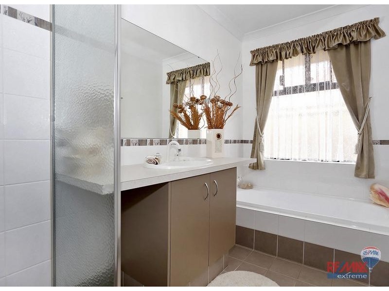 8 Moorlinch Street, Butler WA 6036