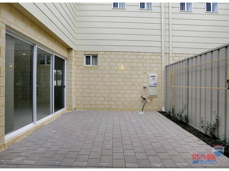 8/160 Celebration Boulevard, Clarkson WA 6030