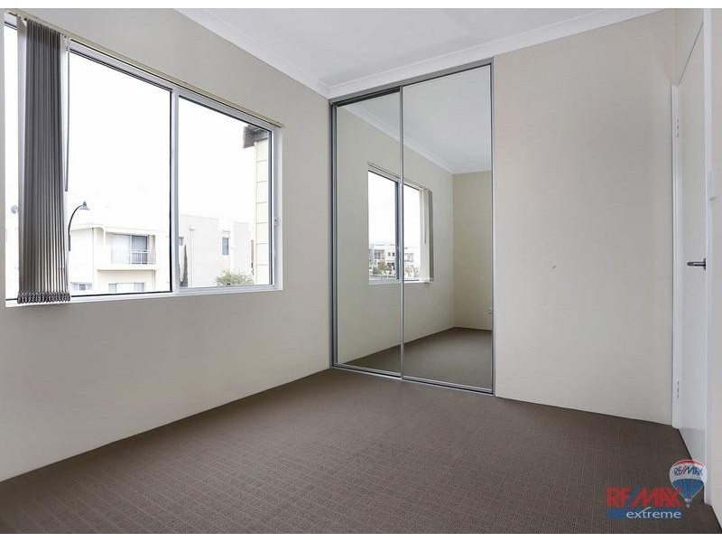 8/160 Celebration Boulevard, Clarkson WA 6030