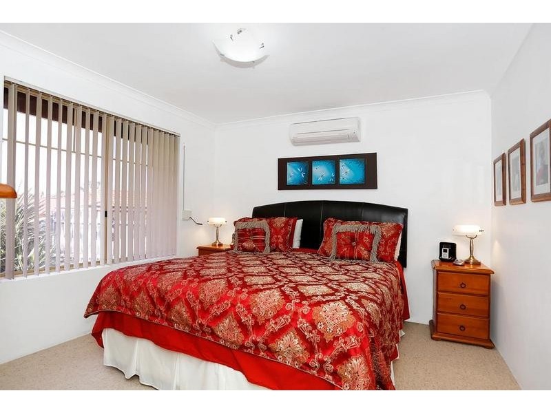 11 Glasgow Court, Kinross WA 6028