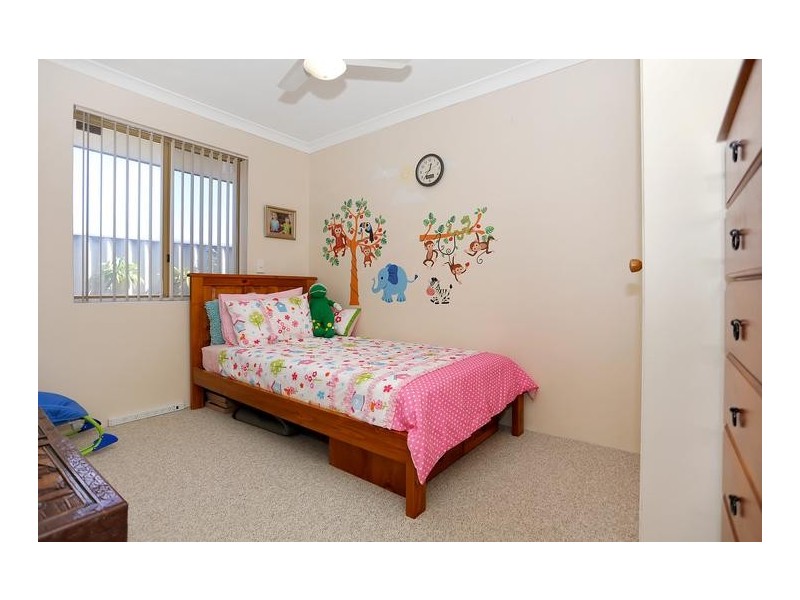 11 Glasgow Court, Kinross WA 6028