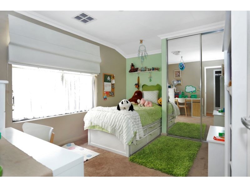 92 Kembla Circle*, Madeley WA 6065