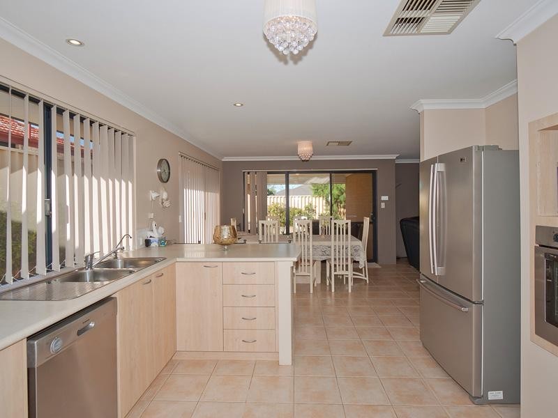 25 Cheshire Entrance, Butler WA 6036