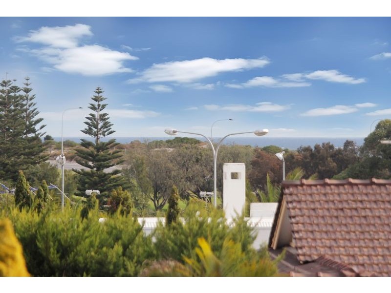 66 Aristride Drive, Kallaroo WA 6025