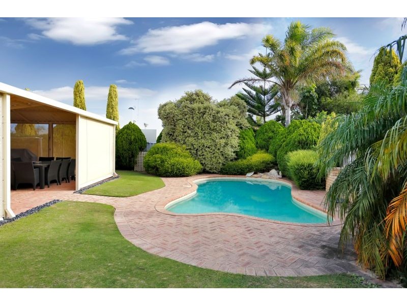 66 Aristride Drive, Kallaroo WA 6025