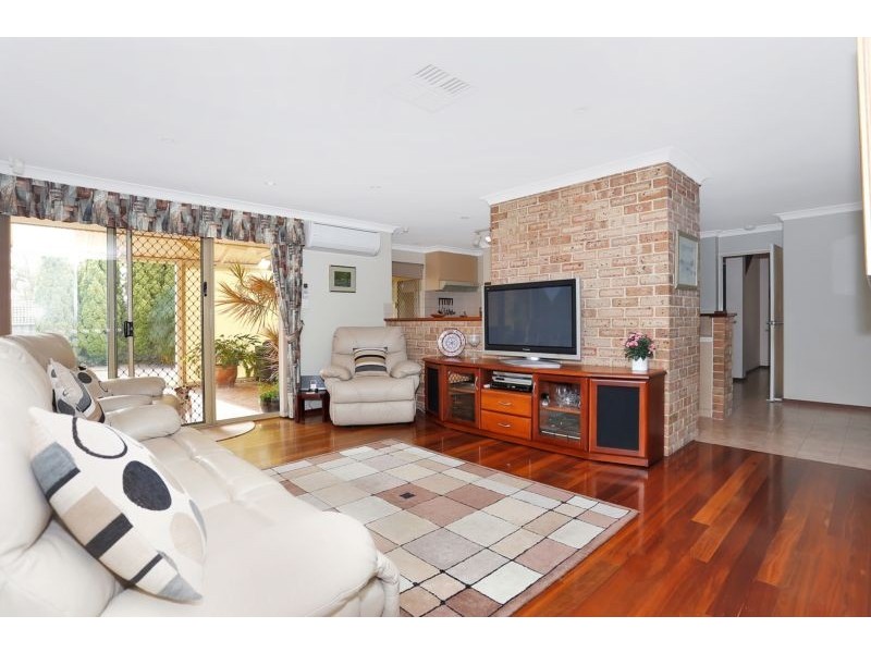 66 Aristride Drive, Kallaroo WA 6025