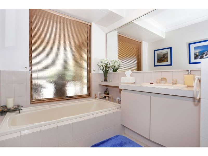 66 Aristride Drive, Kallaroo WA 6025