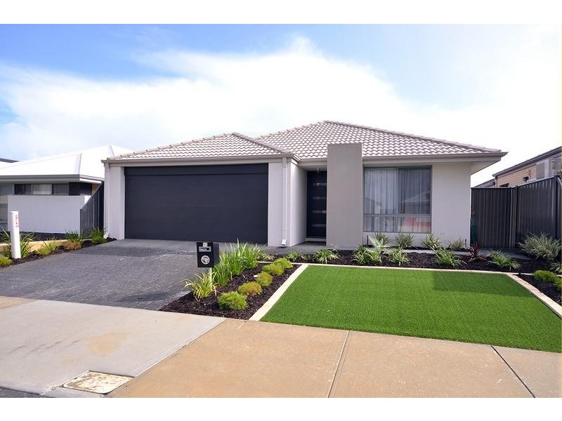 11 Manyleaf Link, Banksia Grove WA 6031