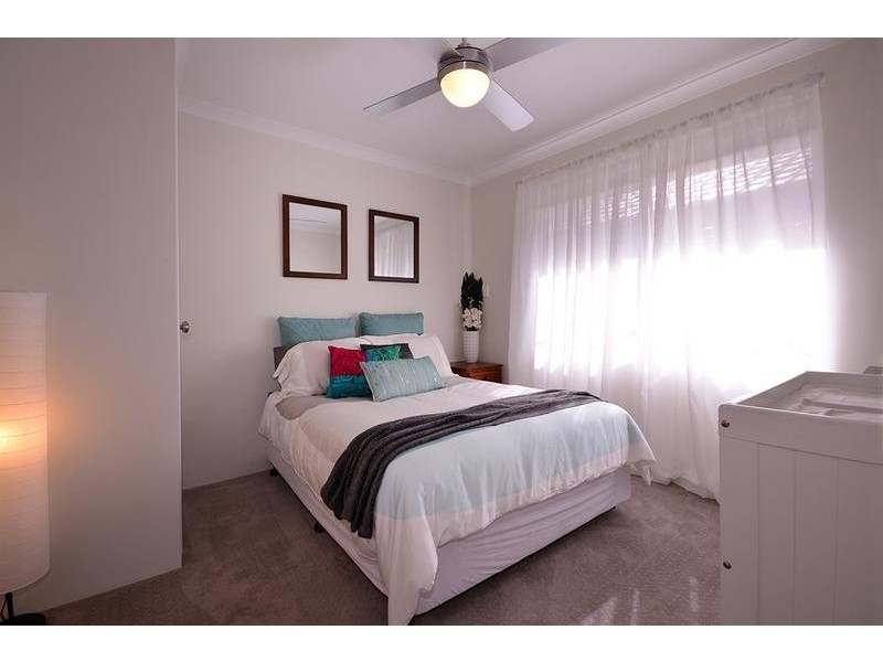 11 Manyleaf Link, Banksia Grove WA 6031