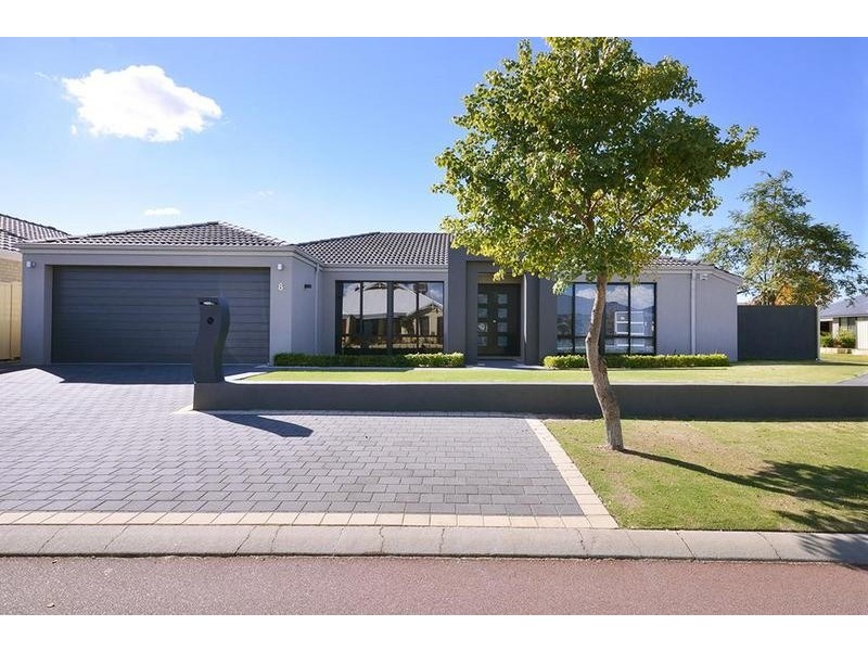 8 Apsley Bend, Tapping WA 6065