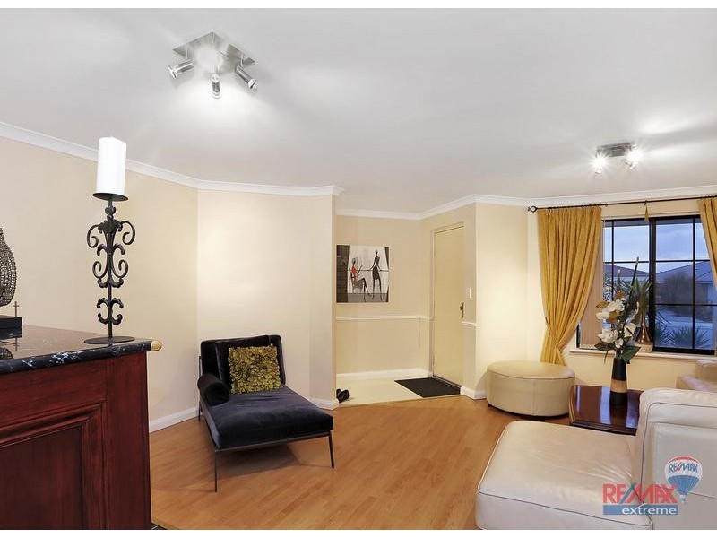 89 Seagrove Blvd, Merriwa WA 6030