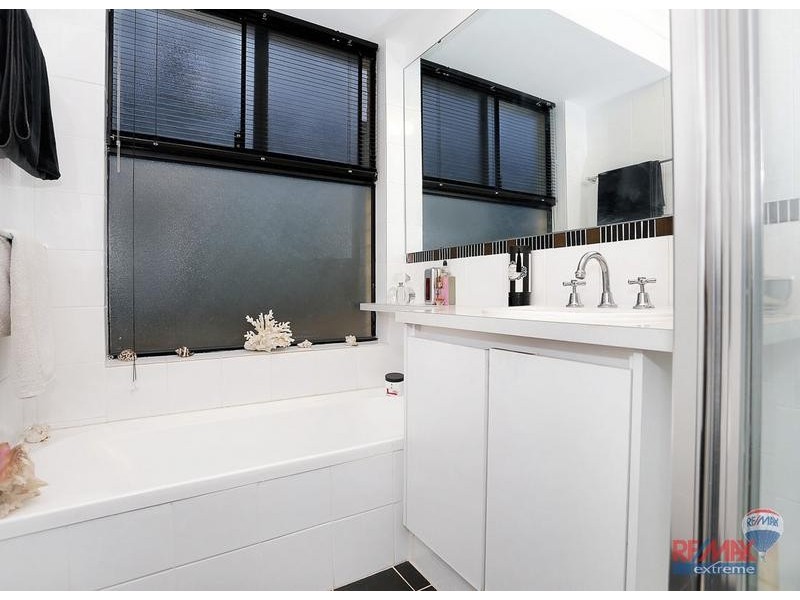 89 Seagrove Blvd, Merriwa WA 6030