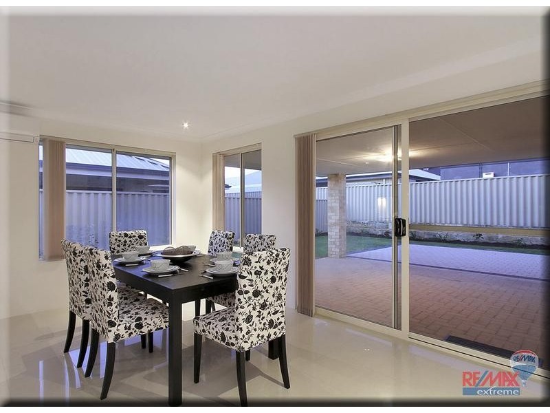 34 Barmouth Loop, Butler WA 6036