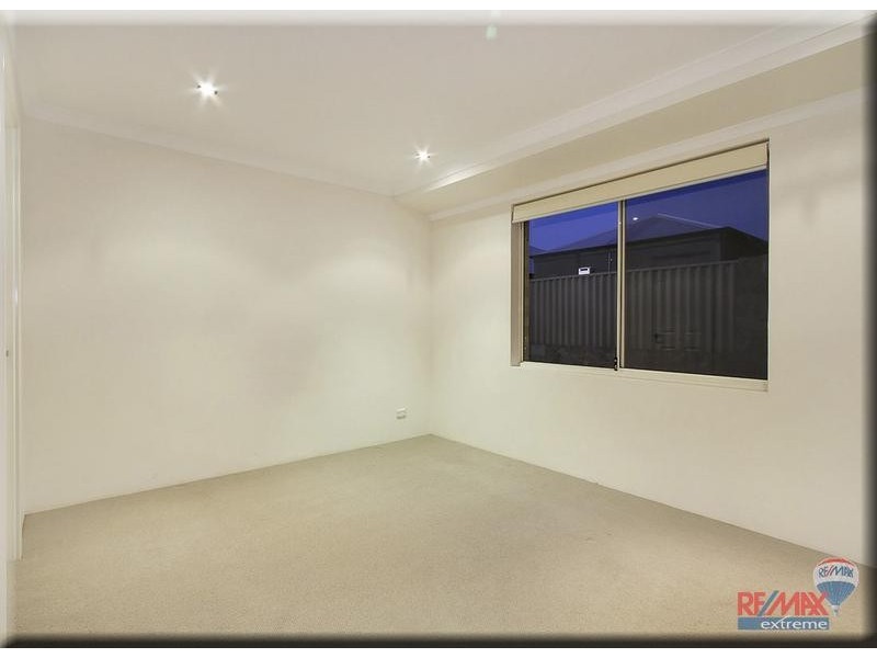 34 Barmouth Loop, Butler WA 6036