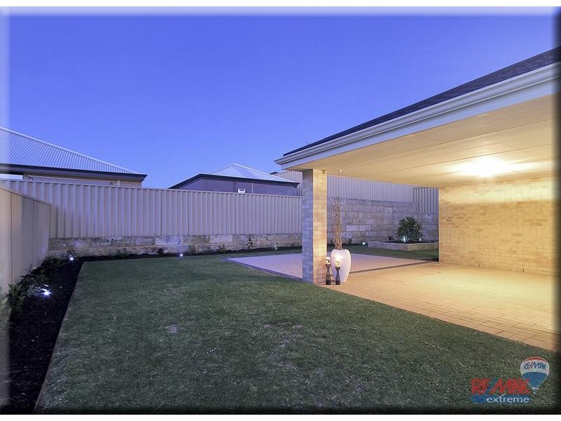 34 Barmouth Loop, Butler WA 6036