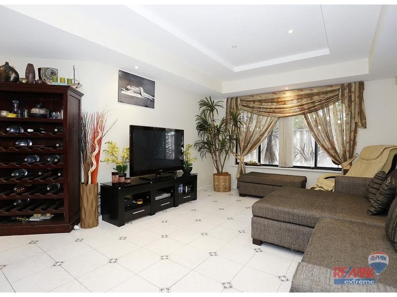 5 Keatons Lane, Iluka WA 6028