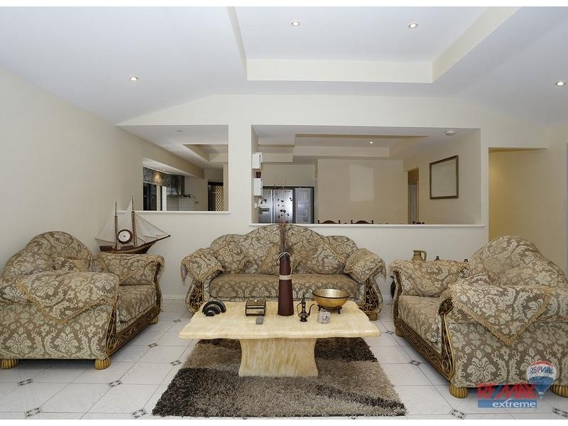 5 Keatons Lane, Iluka WA 6028