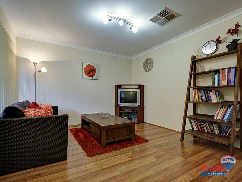 19 Cabanel Brace, Tapping WA 6065