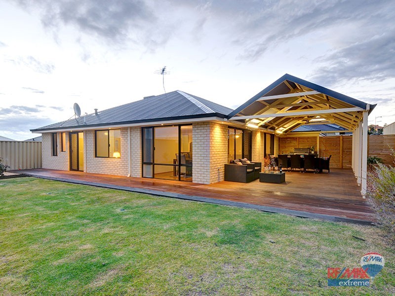 19 Cabanel Brace, Tapping WA 6065