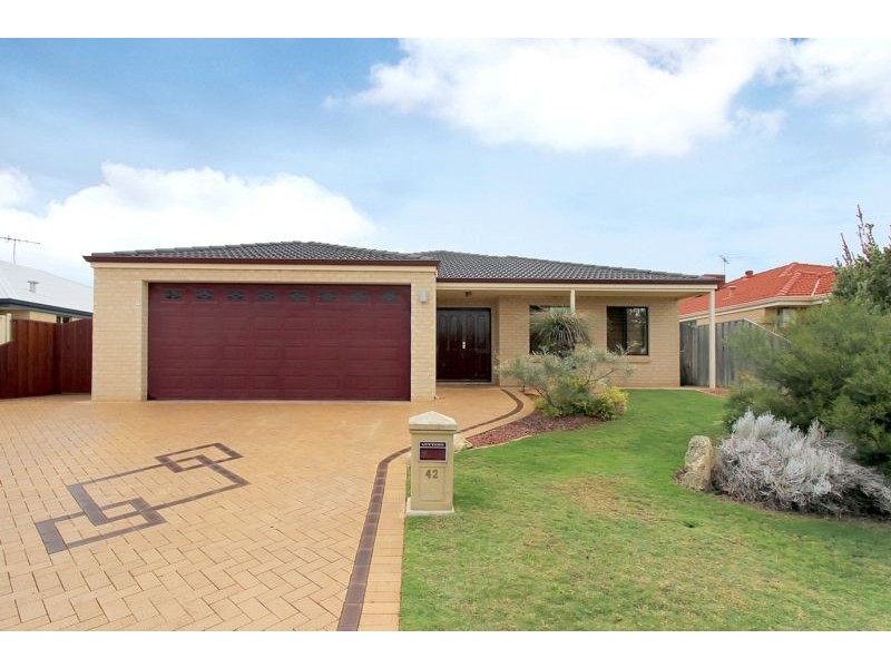 42 Burnett Drive, Clarkson WA 6030