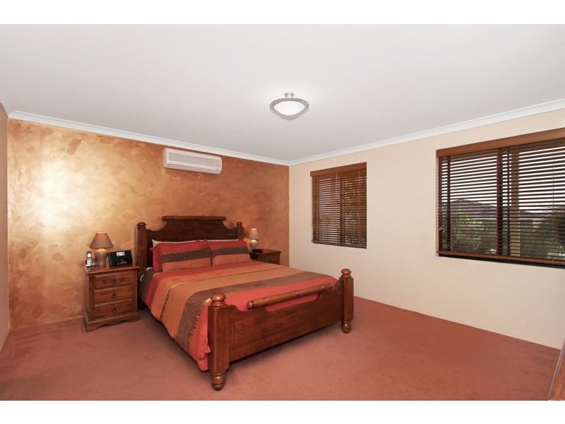 42 Burnett Drive, Clarkson WA 6030