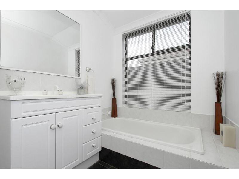 42 Burnett Drive, Clarkson WA 6030