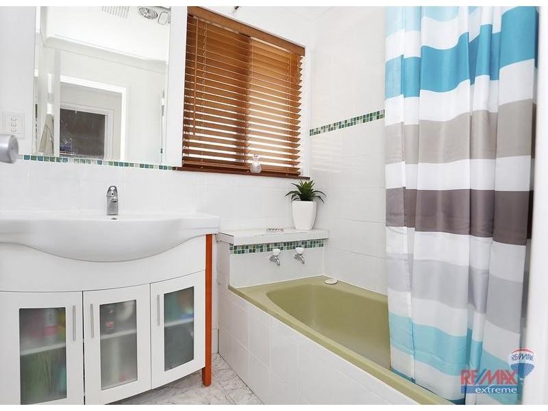 10 Tasman Road, Beldon WA 6027