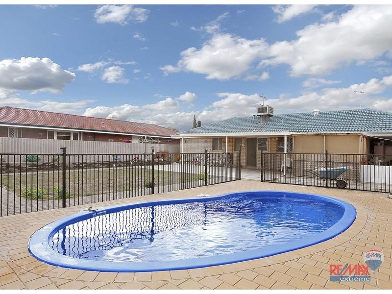 10 Tasman Road, Beldon WA 6027