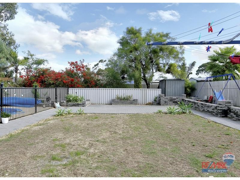 10 Tasman Road, Beldon WA 6027