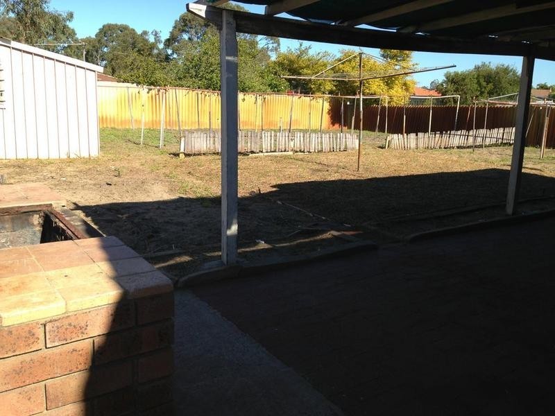 18 Napier Road, Marangaroo WA 6064