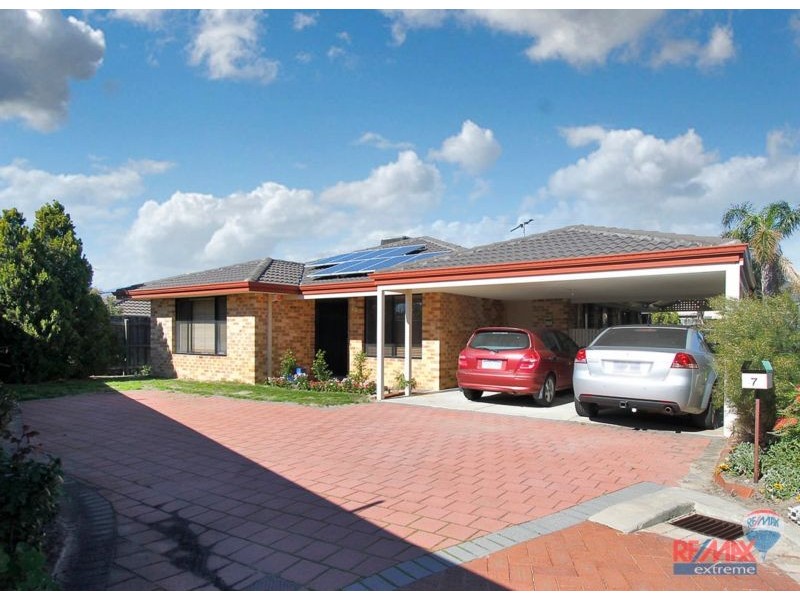 7 Sunrise Place, Landsdale WA 6065