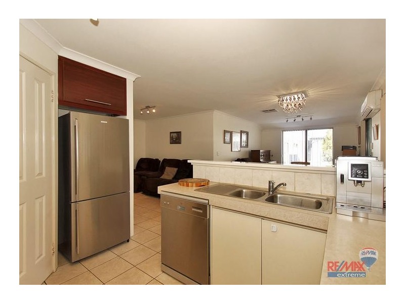 7 Sunrise Place, Landsdale WA 6065