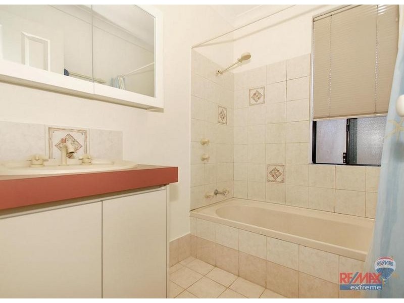 7 Sunrise Place, Landsdale WA 6065