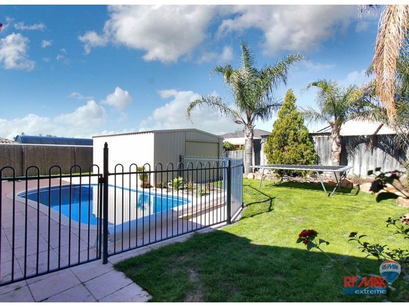 7 Sunrise Place, Landsdale WA 6065