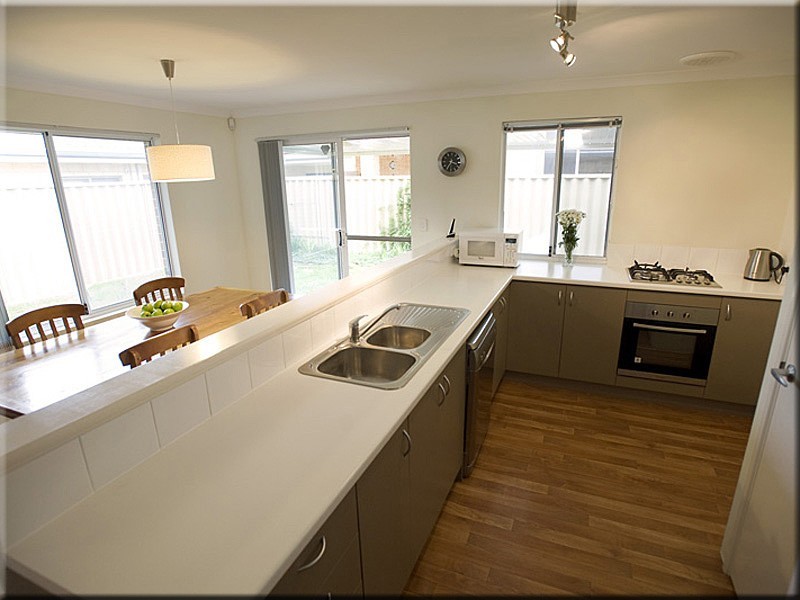 5 Portaferry Gardens, Ridgewood WA 6030