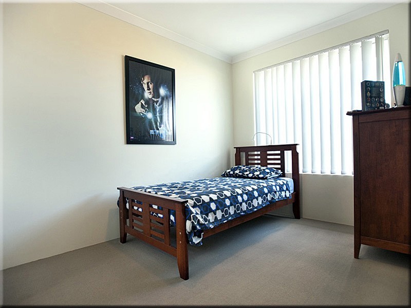 5 Portaferry Gardens, Ridgewood WA 6030