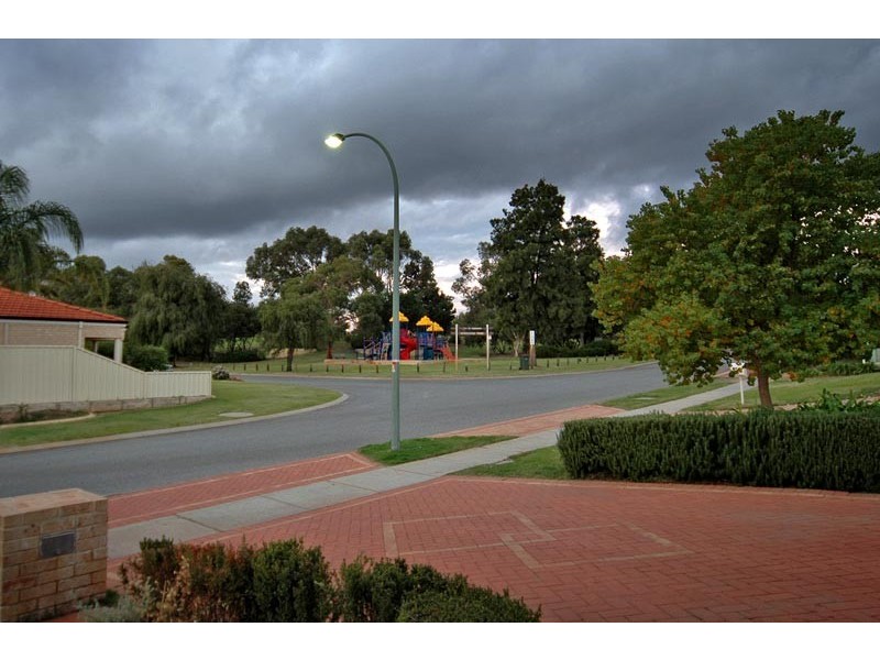 14 Heacham Avenue, Hocking WA 6065