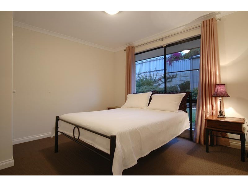 14 Heacham Avenue, Hocking WA 6065