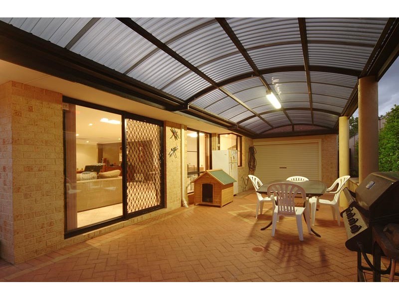 14 Heacham Avenue, Hocking WA 6065