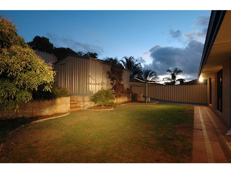 14 Heacham Avenue, Hocking WA 6065