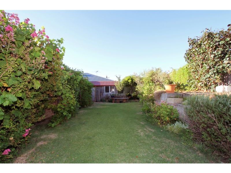 20 Firmstone Circle, Landsdale WA 6065