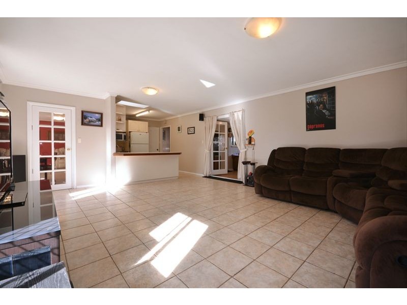 37 Nolyang Crescent, Wanneroo WA 6065