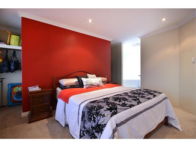 7 Strudwick Street, Tapping WA 6065