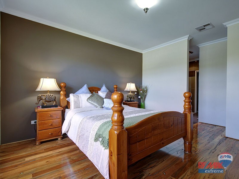 14 Bardeen Pass, Carramar WA 6031