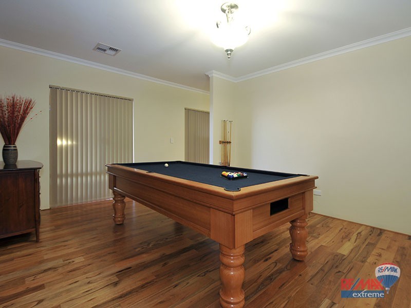 14 Bardeen Pass, Carramar WA 6031