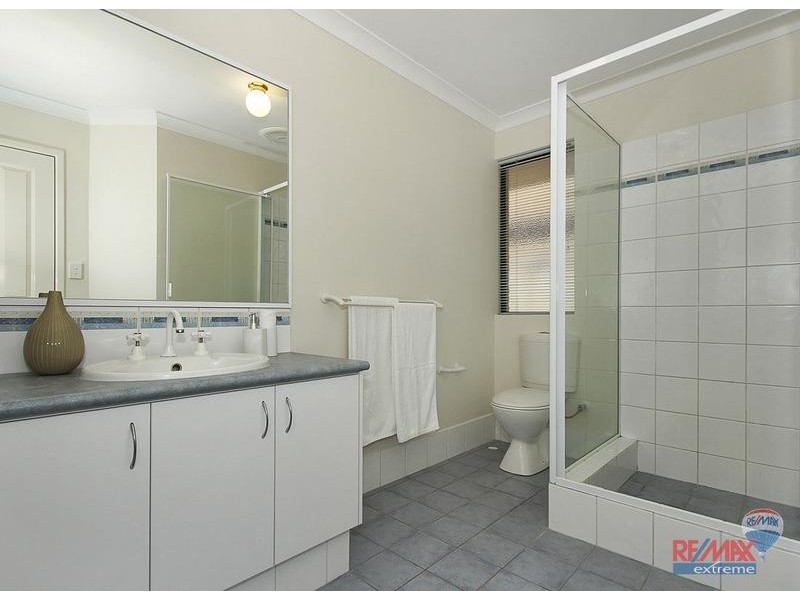 27 Martindale Avenue, Madeley WA 6065