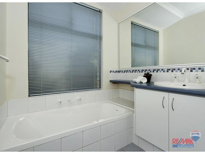 27 Martindale Avenue, Madeley WA 6065