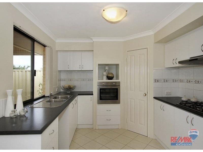 27 Martindale Avenue, Madeley WA 6065